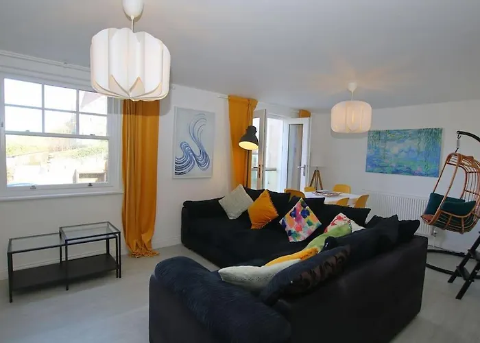 Market Street - 2 Bed Apartment